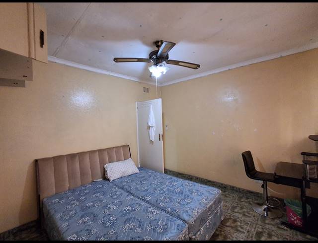 5 BEDROOM FREESTANDING FOR SALE IN MANZIL PARK